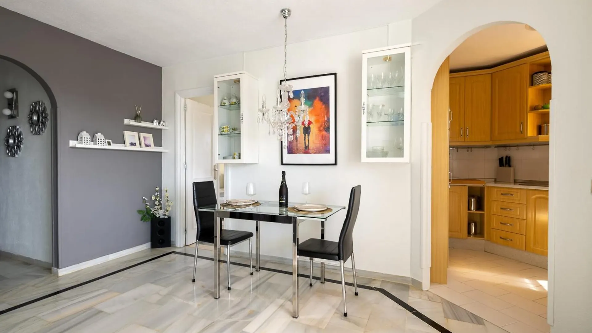 Apartamento Cozy 2- Bedroom Duplex Penthouse With Rooftop Solarium In Calahonda Sitio de Calahonda Espanha
